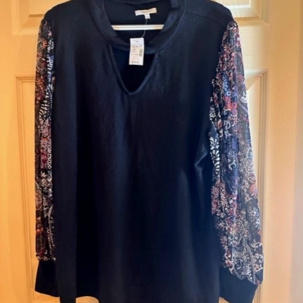 Maurices crew neck with cutout detail black top new with tags size SSL